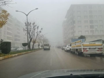 Yoğun sis trafiği olumsuz etkiledi