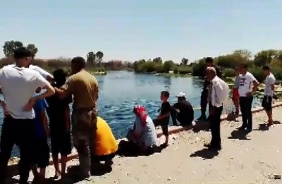 Baba-oğul girdikleri Fırat Nehri'nde kayboldu